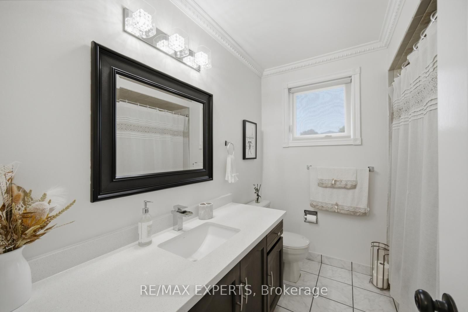 444 Maplegrove Avenue • Bradford West Gwillimbury, ON photo 33