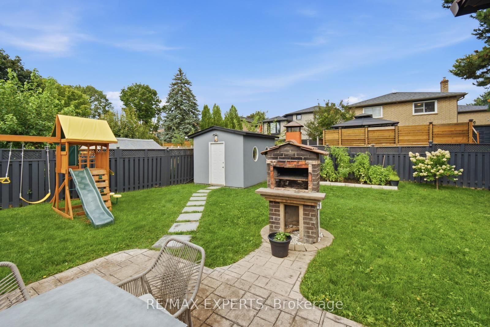 444 Maplegrove Avenue • Bradford West Gwillimbury, ON photo 46