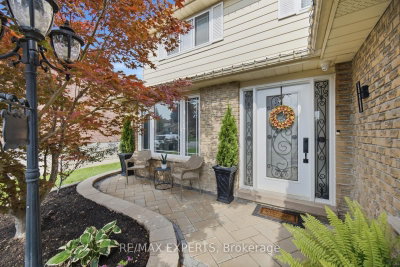 444 Maplegrove Avenue • Bradford West Gwillimbury, ON photo 5