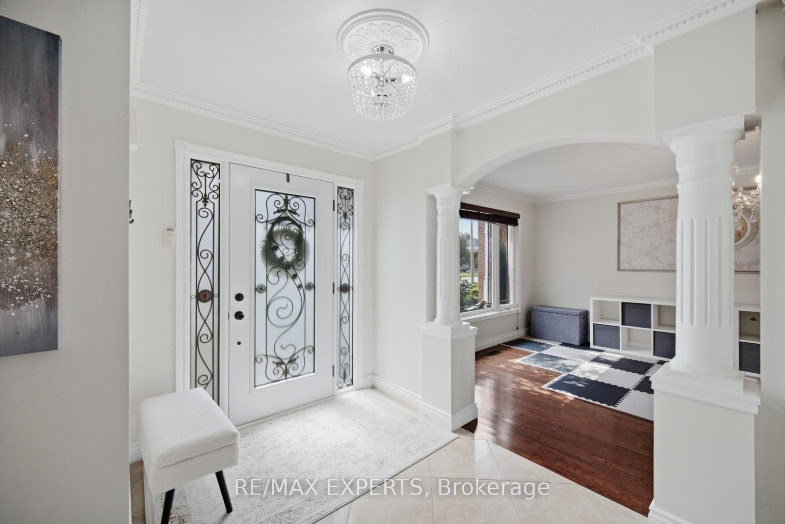 444 Maplegrove Avenue • Bradford West Gwillimbury, ON photo 6