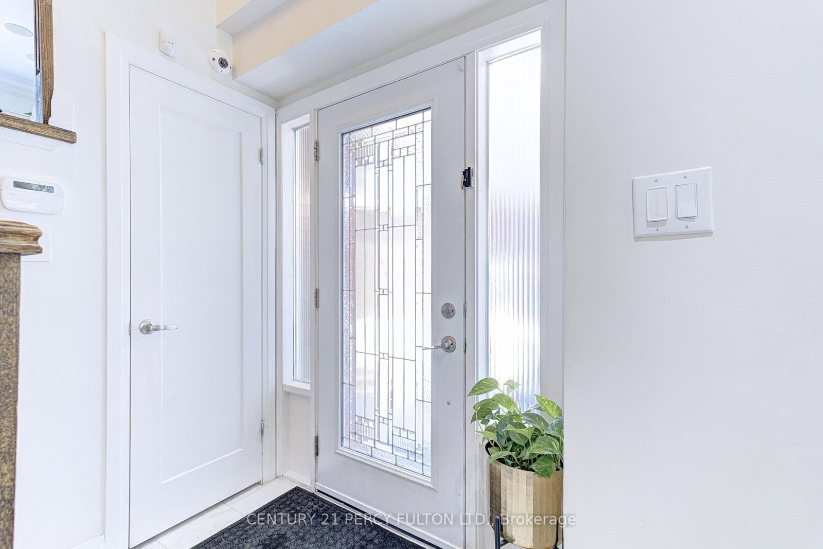 109 Woodcroft Lane • Vaughan, ON photo 5