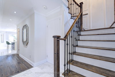 109 Woodcroft Lane • Vaughan, ON photo 6