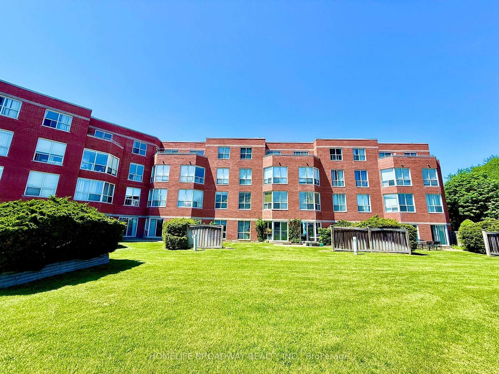 9 Chalmers Road • #203 • Richmond Hill, ON photo 41