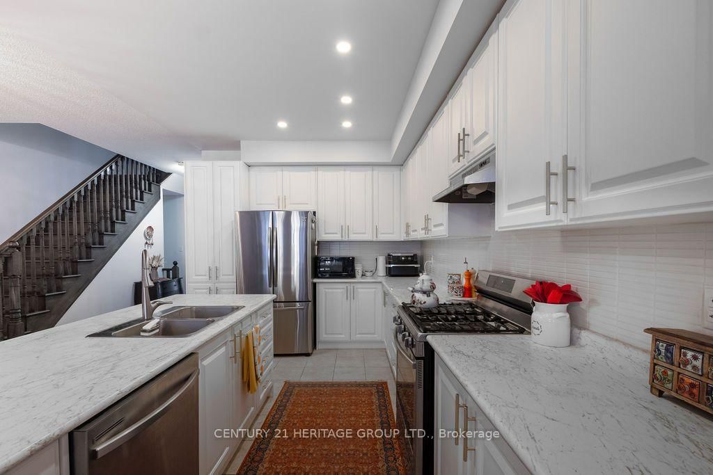 28 Cupples Farm Lane • East Gwillimbury, ON photo 16