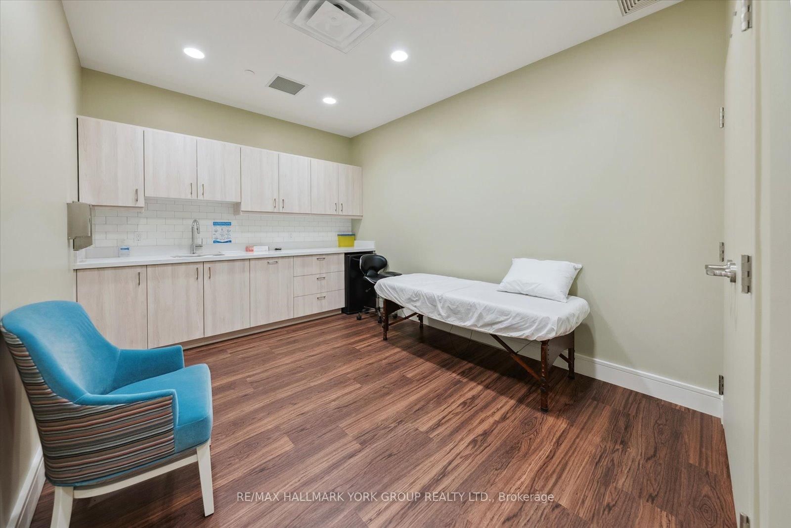 460 William Graham Drive • #116 • Aurora, ON photo 41