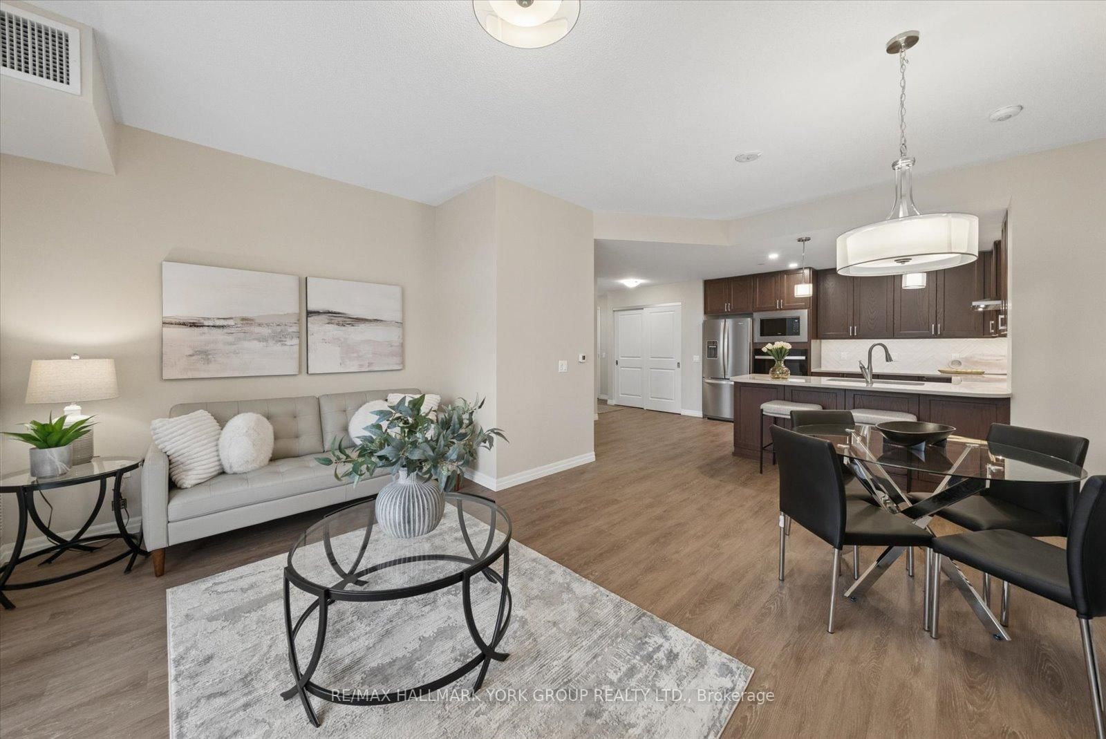 460 William Graham Drive • #116 • Aurora, ON photo 6