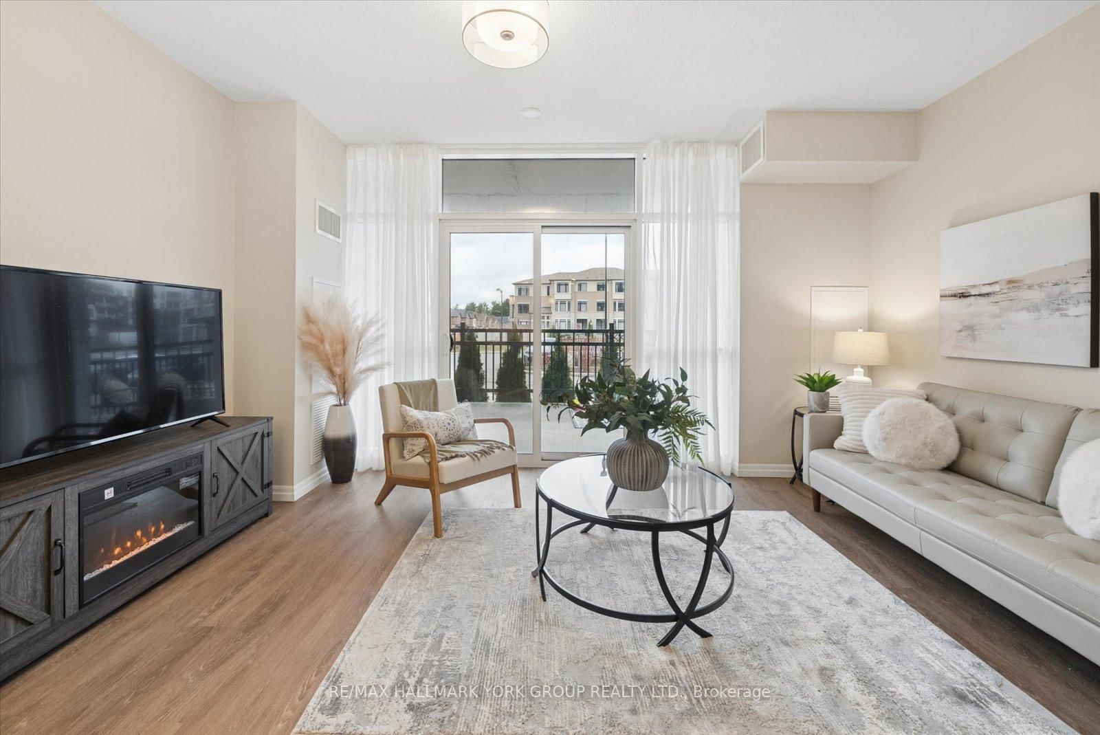 460 William Graham Drive • #116 • Aurora, ON photo 7