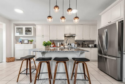 124 Barons Street • Vaughan, ON photo 6