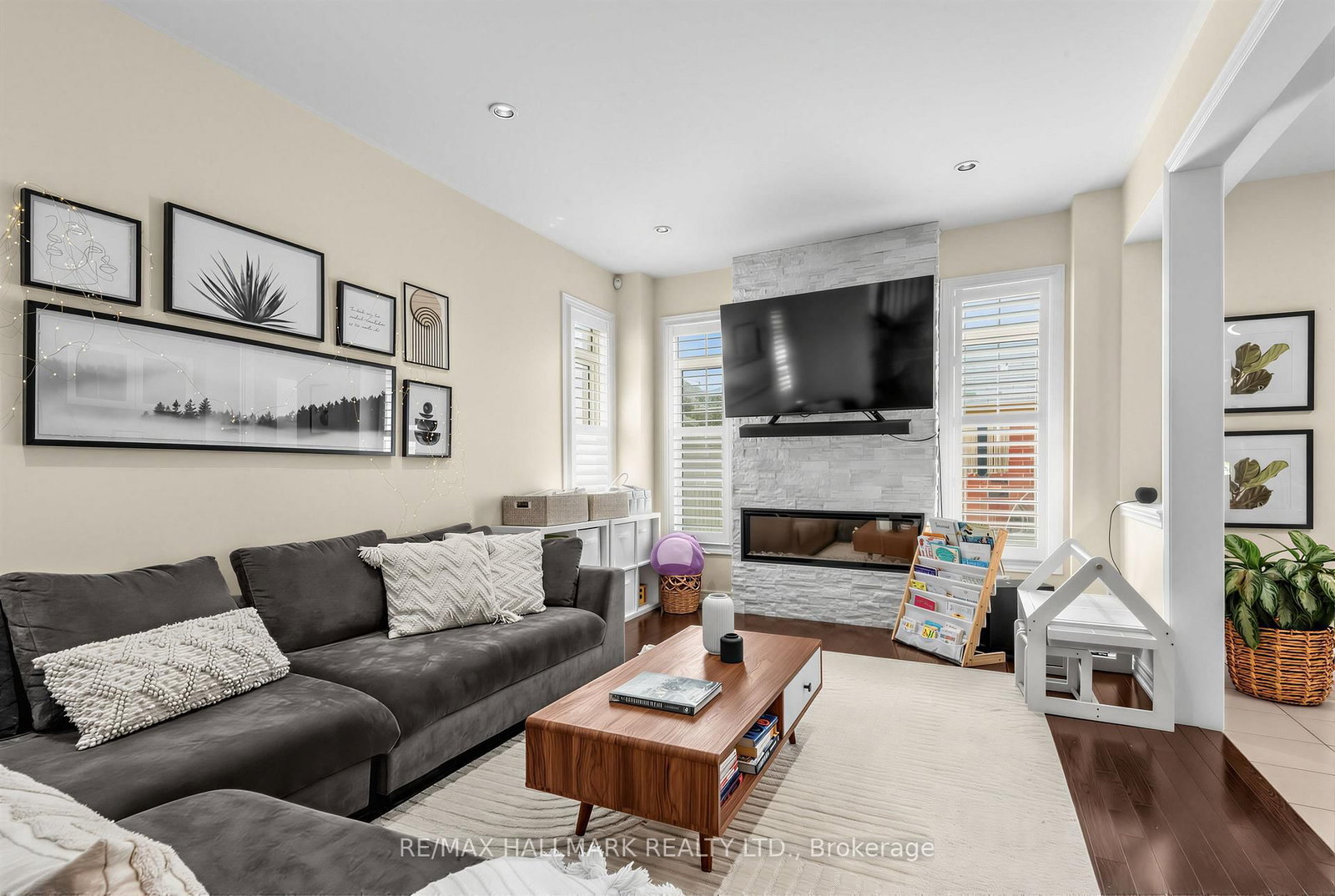 124 Barons Street • Vaughan, ON photo 9