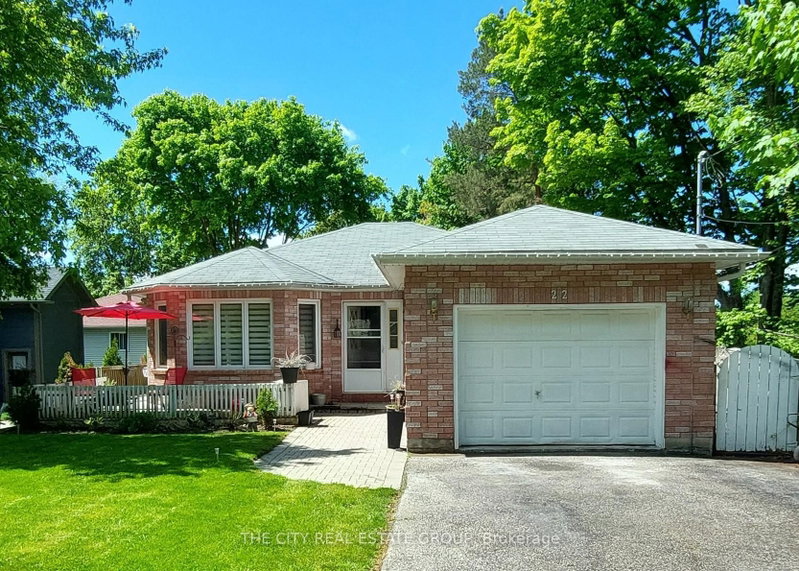 Bsmt - 22 Pineway Avenue