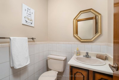 19 Kaiser Drive • Vaughan, ON photo 8