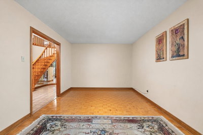 19 Kaiser Drive • Vaughan, ON photo 9