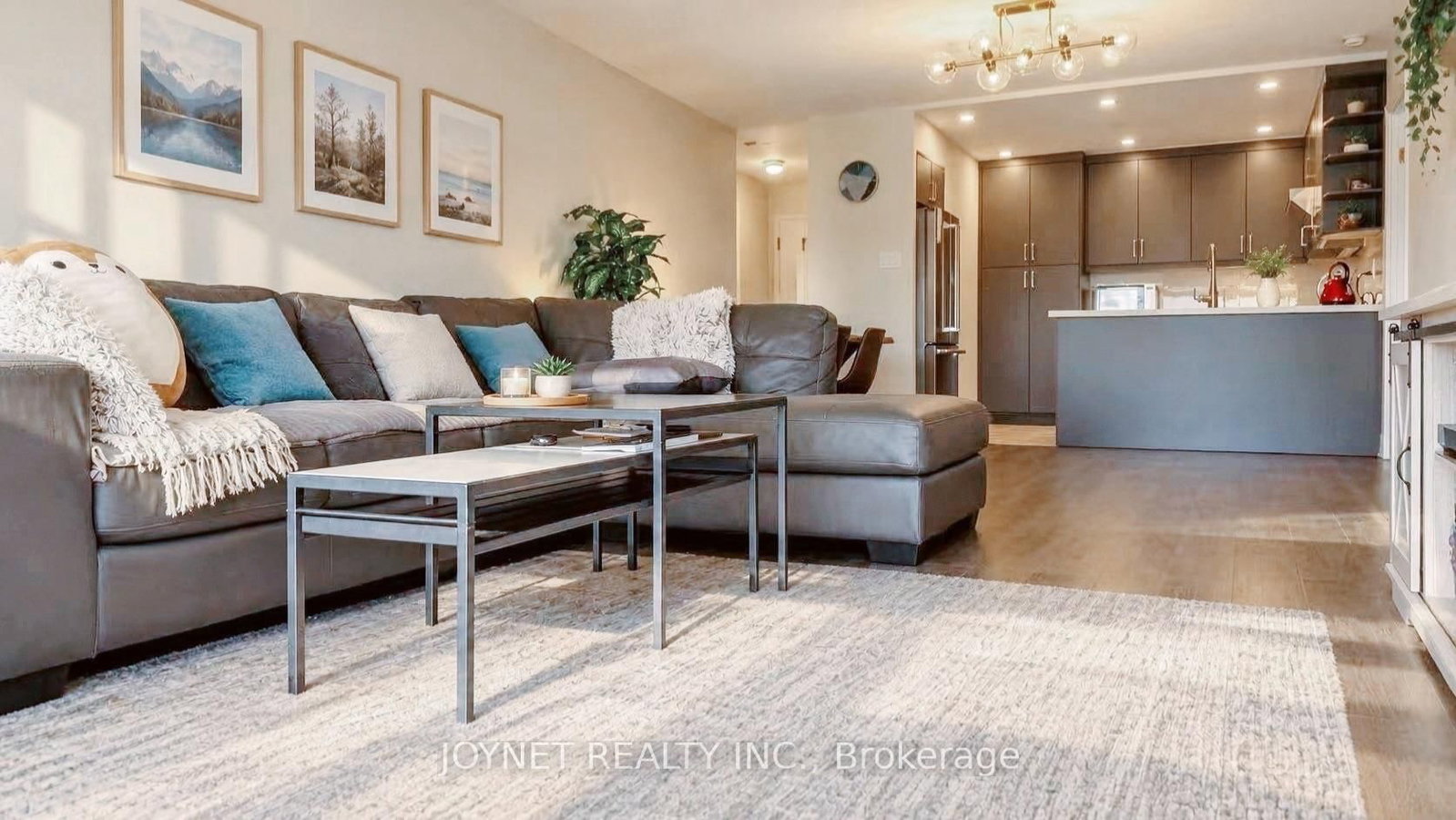 309 Major Mackenzie Drive E • #721 • Richmond Hill, ON photo 3