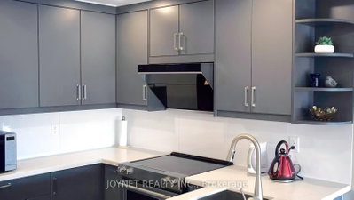 309 Major Mackenzie Drive E • #721 • Richmond Hill, ON photo 5