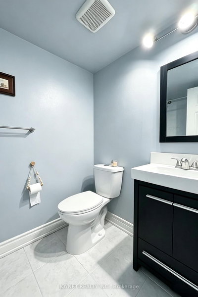 309 Major Mackenzie Drive E • #721 • Richmond Hill, ON photo 8