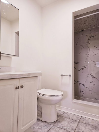 266 John West Way • Aurora, ON photo 8