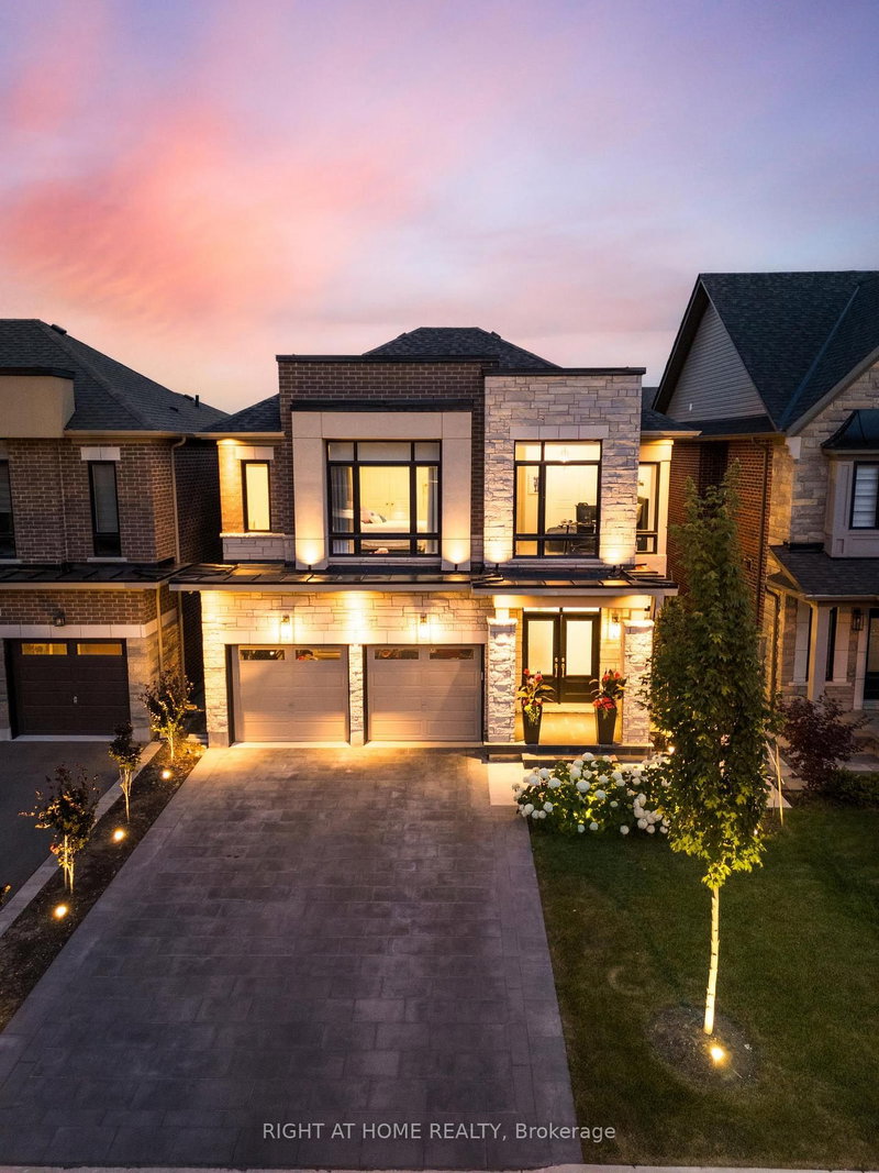 42 Alistair Crescent