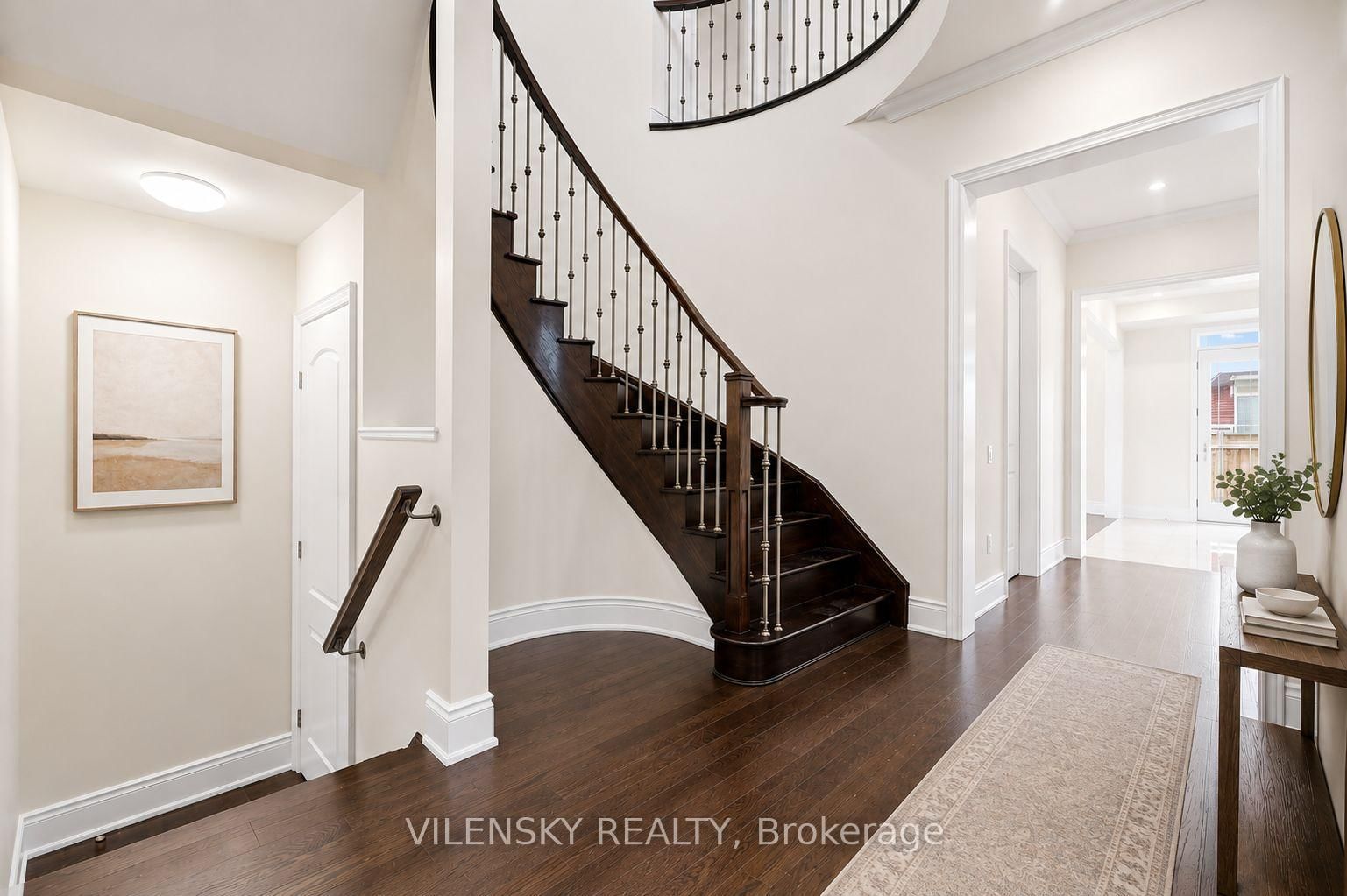 95 Chesney Crescent • Vaughan, ON photo 3