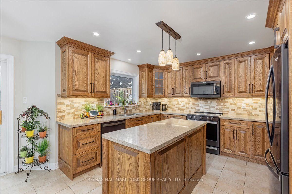 151 Natanya Boulevard • Georgina, ON photo 12