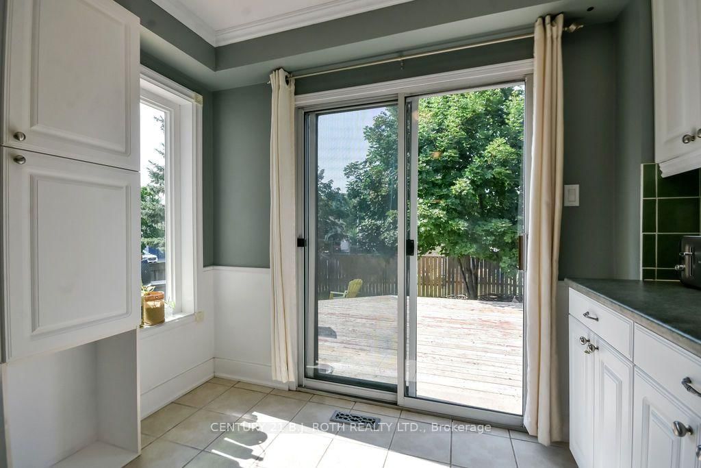 1244 BENSON Street • Innisfil, ON photo 14