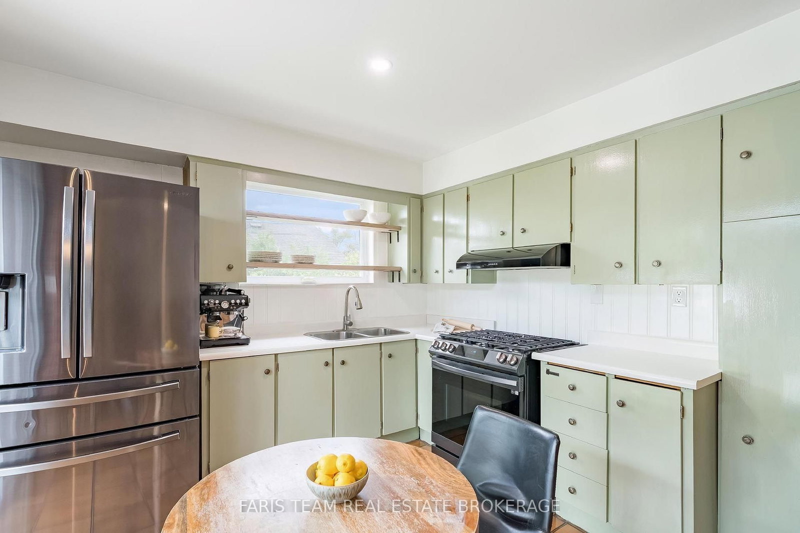 987 Isabella Street • Innisfil, ON photo 6