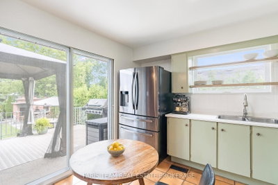 987 Isabella Street • Innisfil, ON photo 8