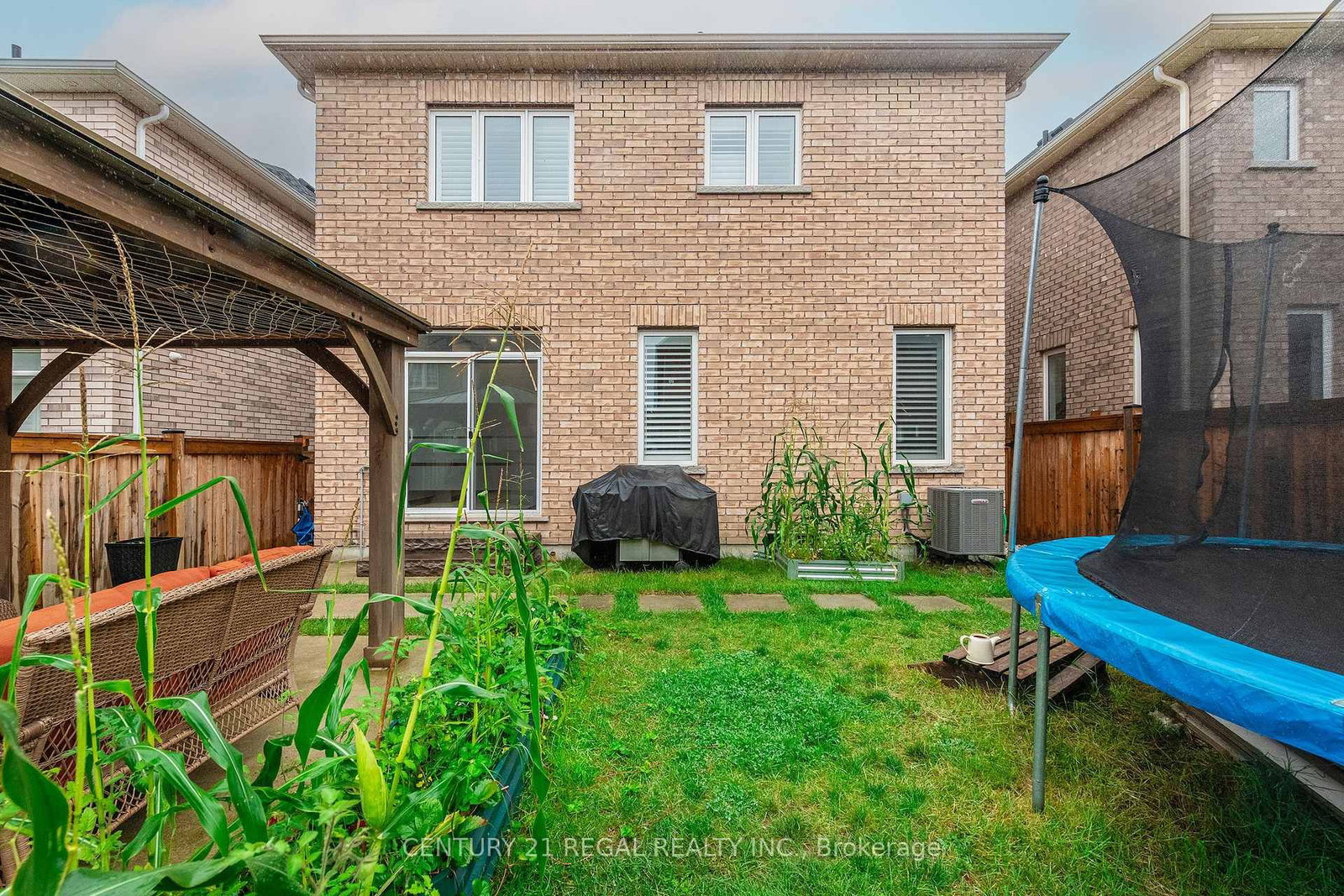 13 Neilly Terrace • Bradford West Gwillimbury, ON photo 23