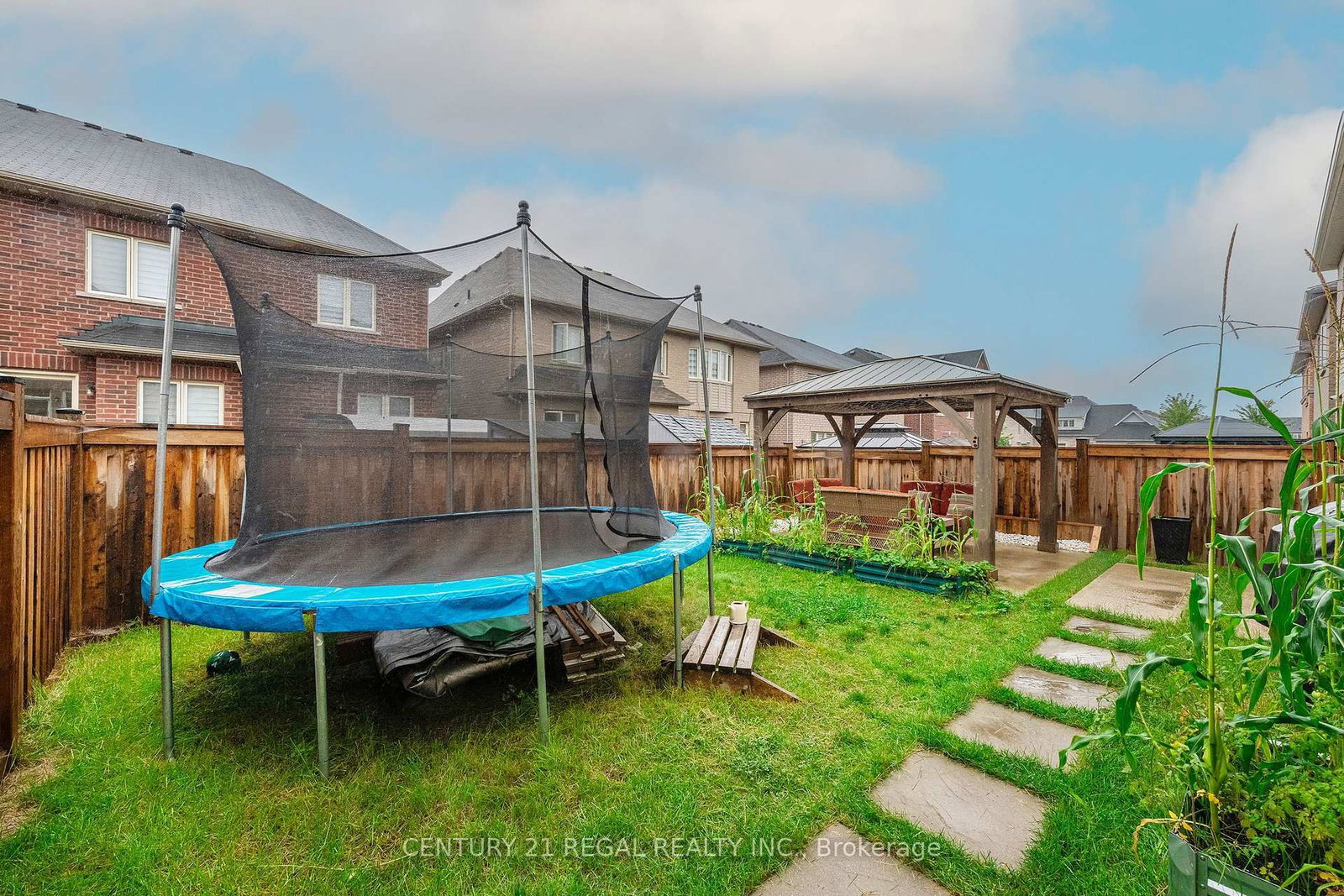 13 Neilly Terrace • Bradford West Gwillimbury, ON photo 25