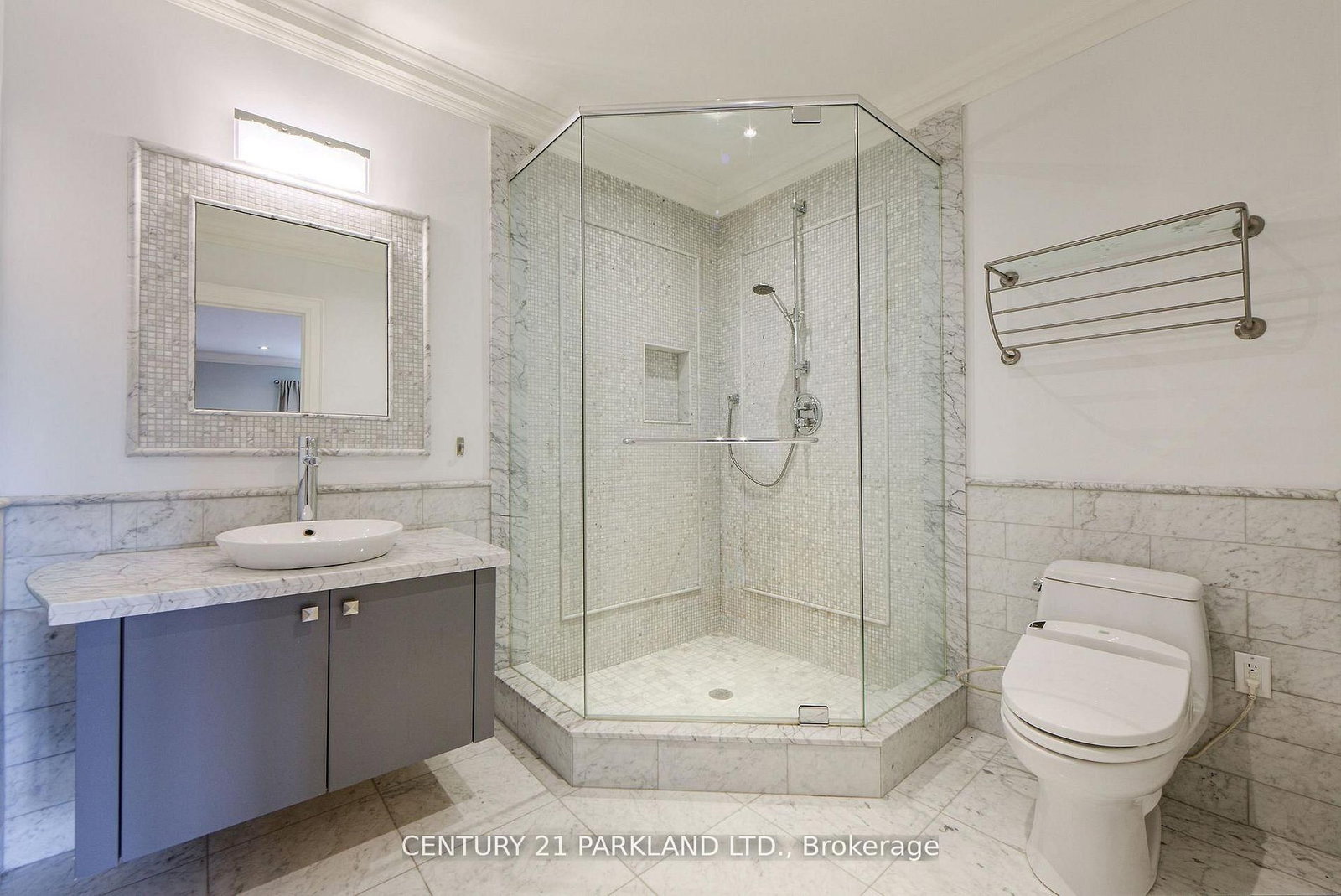 16 Flatbush Avenue • Vaughan, ON photo 19