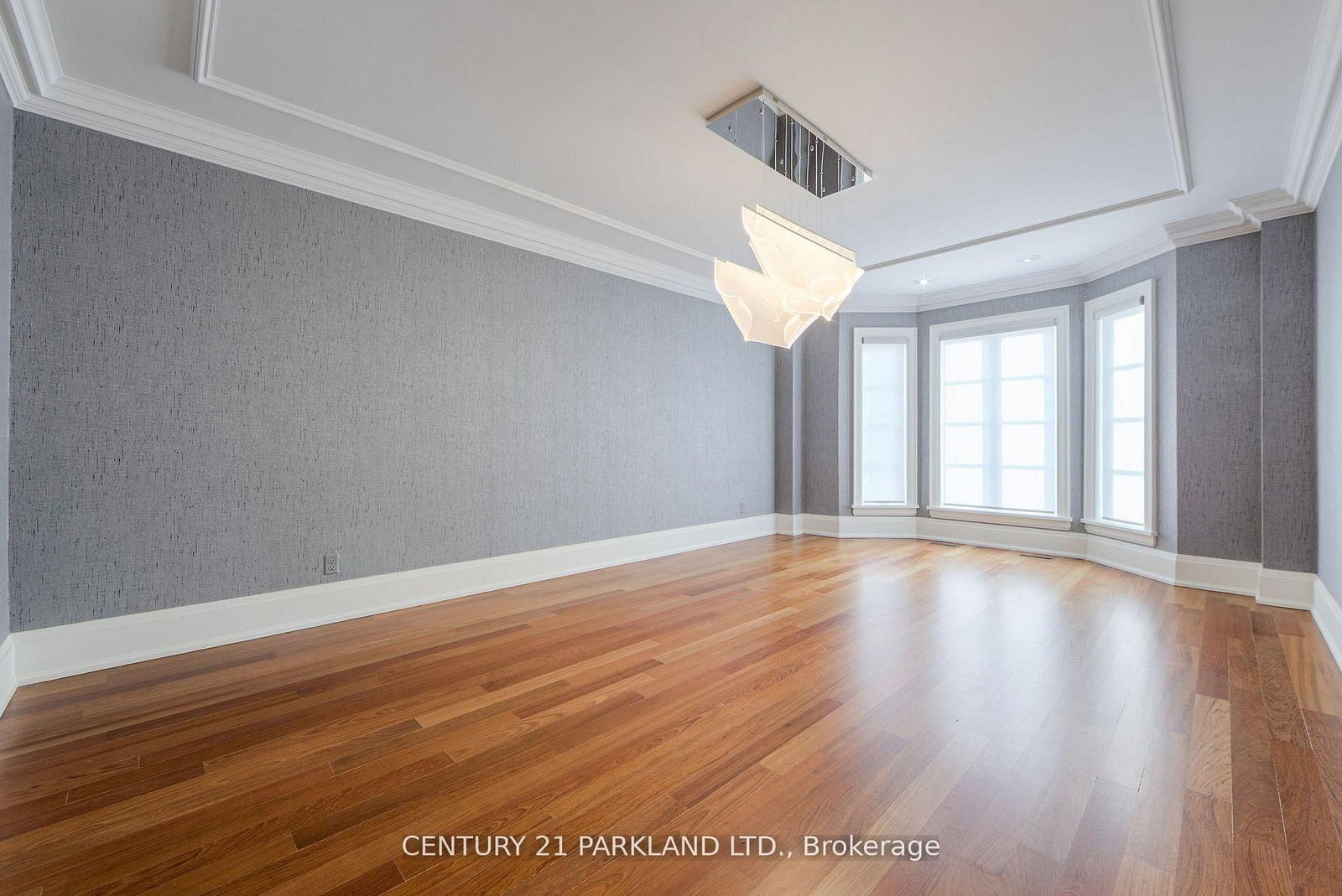 16 Flatbush Avenue • Vaughan, ON photo 9