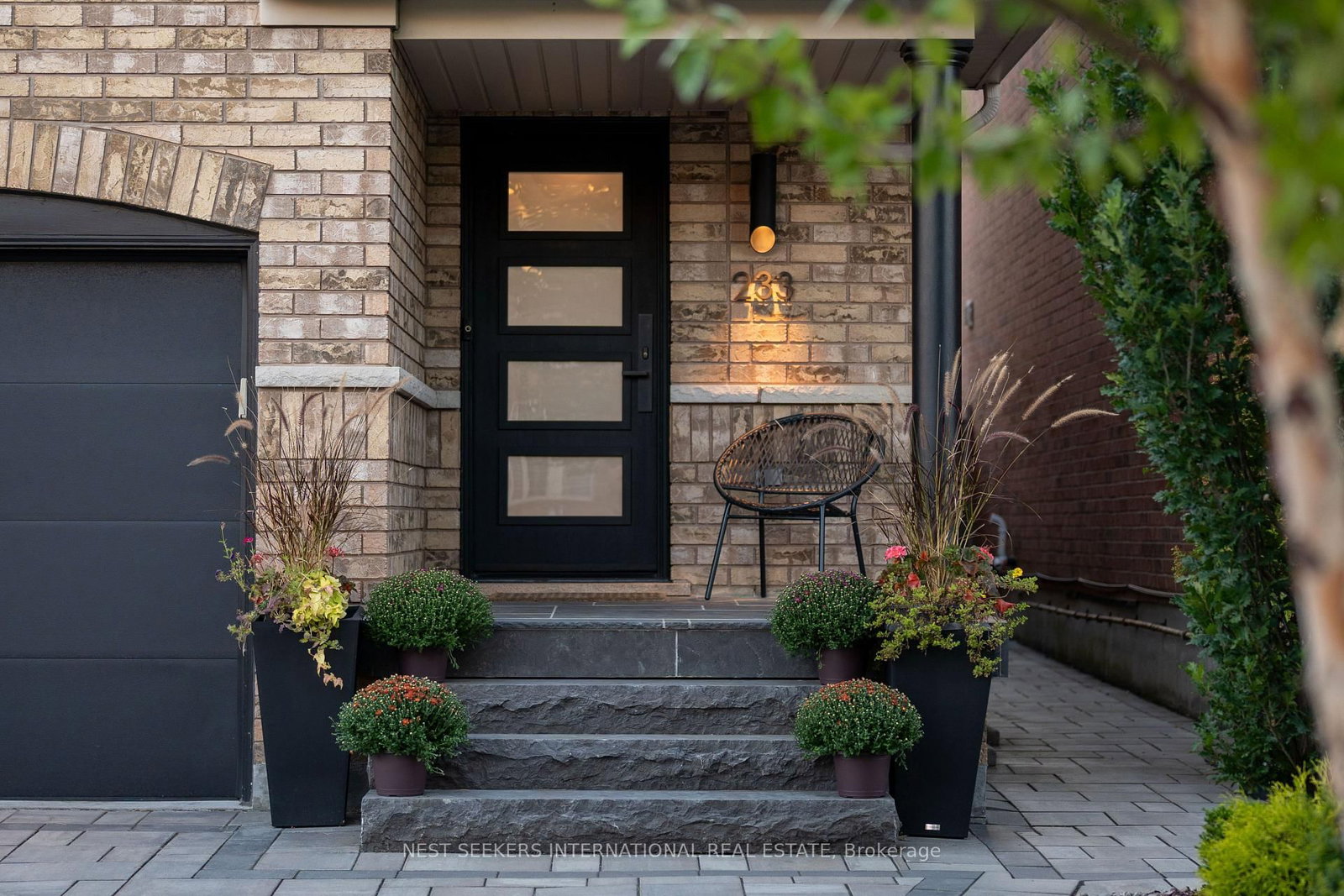 233 Venice Gate Drive • Vaughan, ON photo 20
