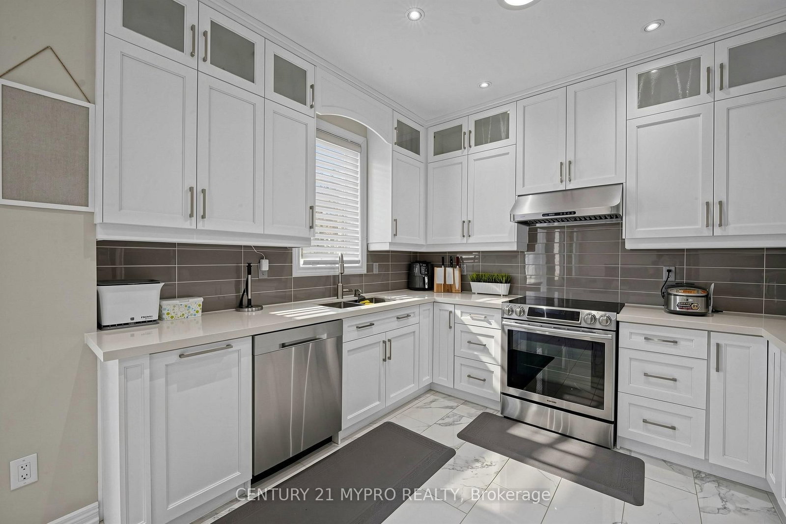 225 Silver Maple Road • Richmond Hill, ON photo 11