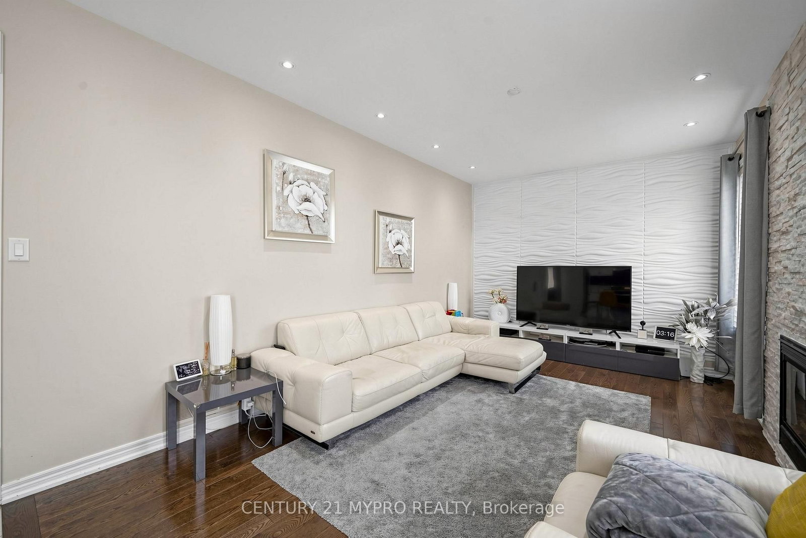 225 Silver Maple Road • Richmond Hill, ON photo 5