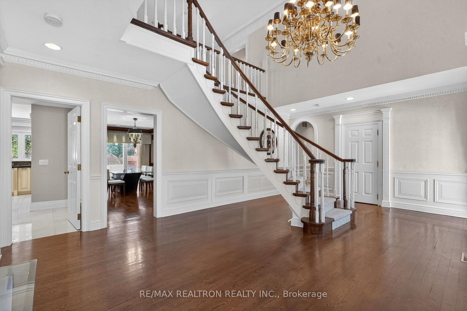 17 Old English Lane • Markham, ON photo 11