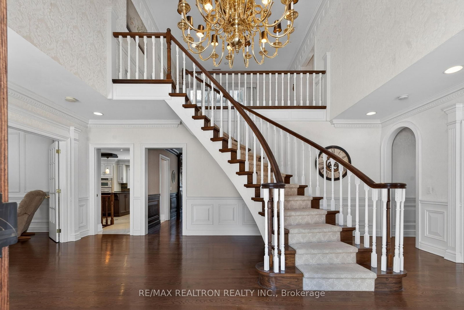 17 Old English Lane • Markham, ON photo 8