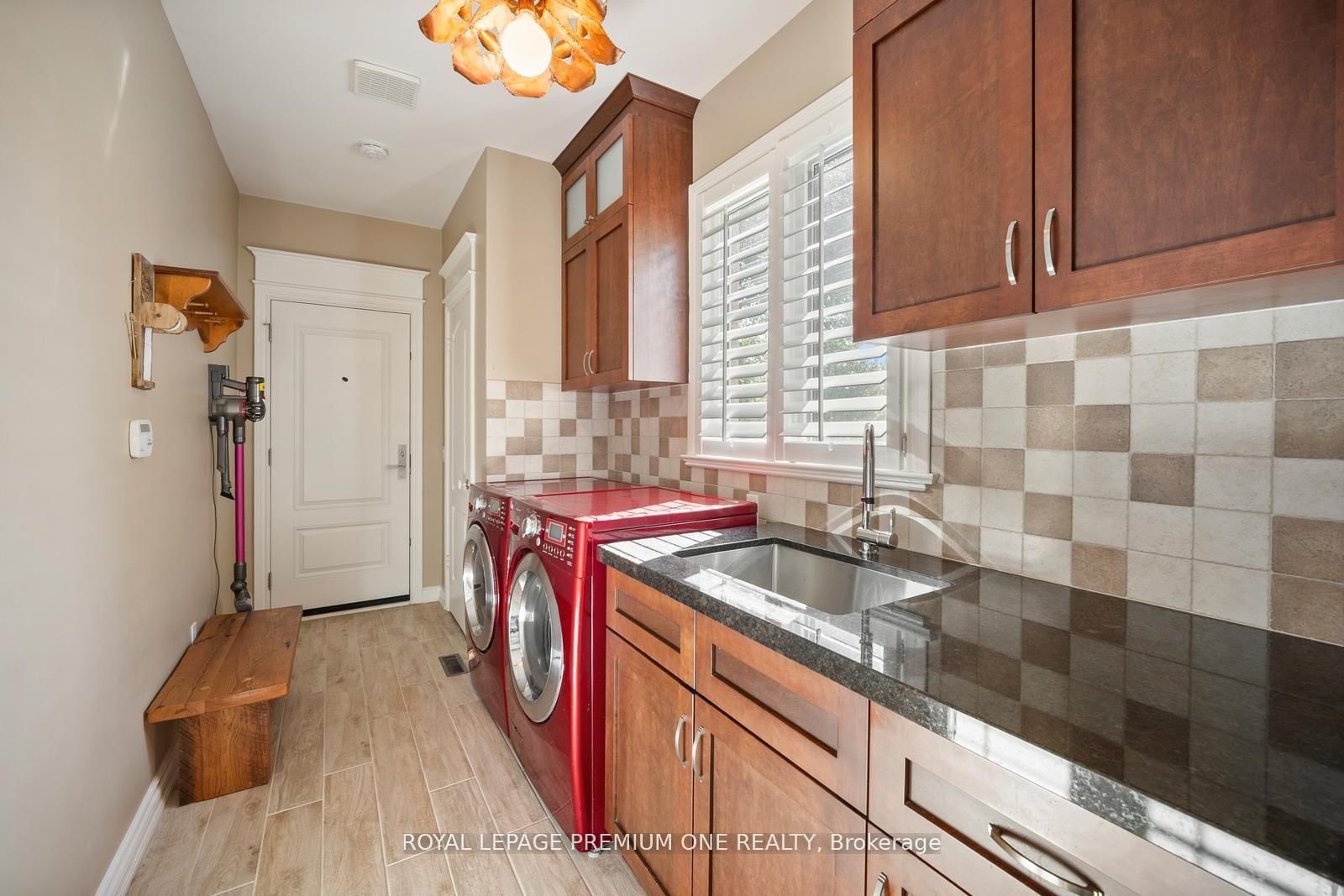 536 Village Parkway • Markham, ON photo 16