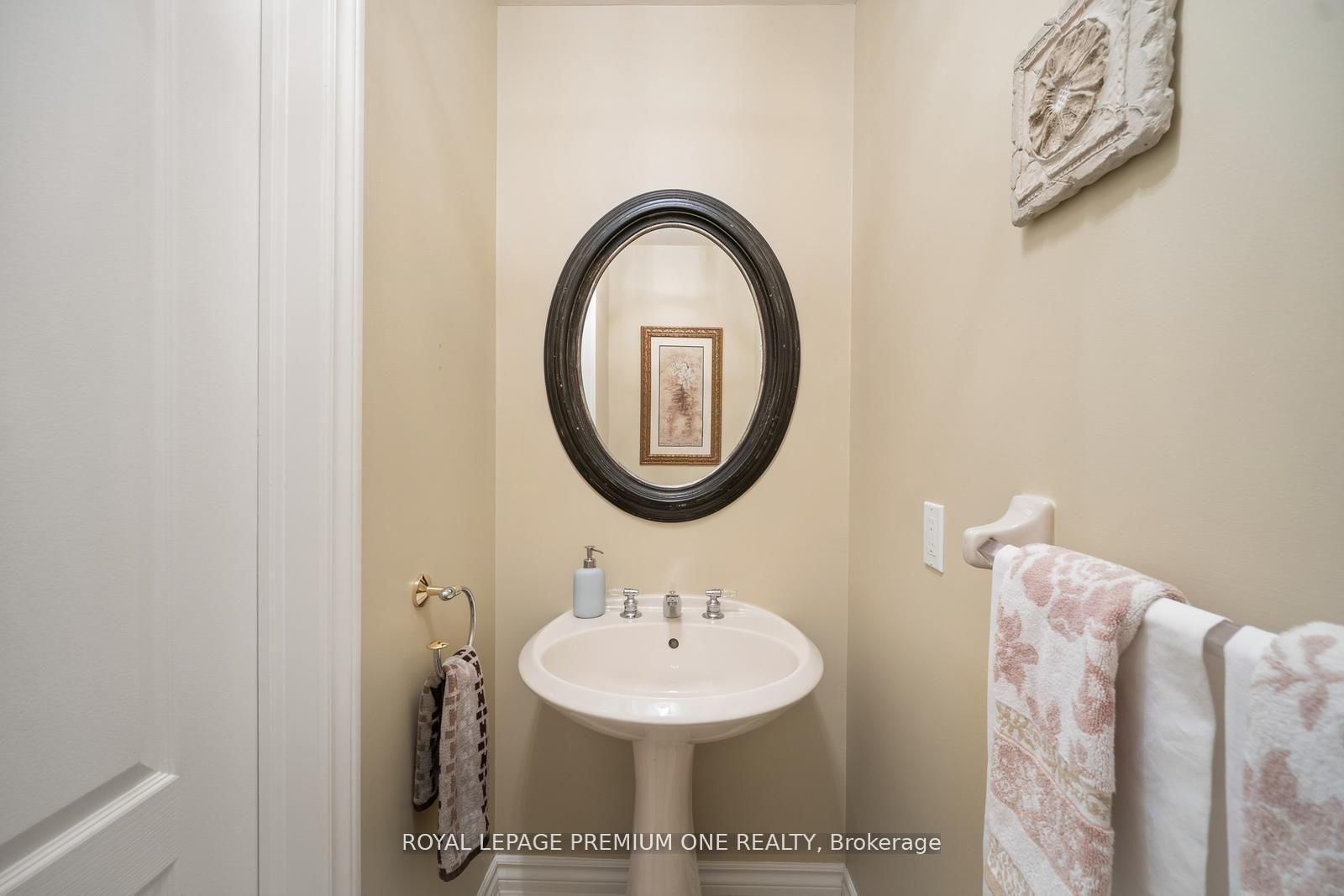 536 Village Parkway • Markham, ON photo 20