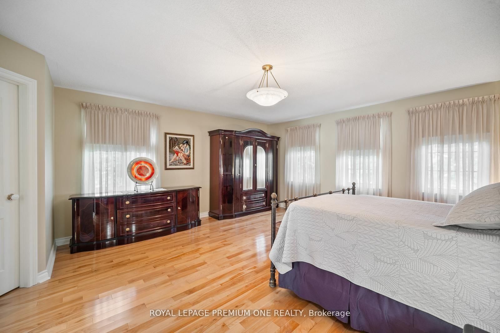 536 Village Parkway • Markham, ON photo 24