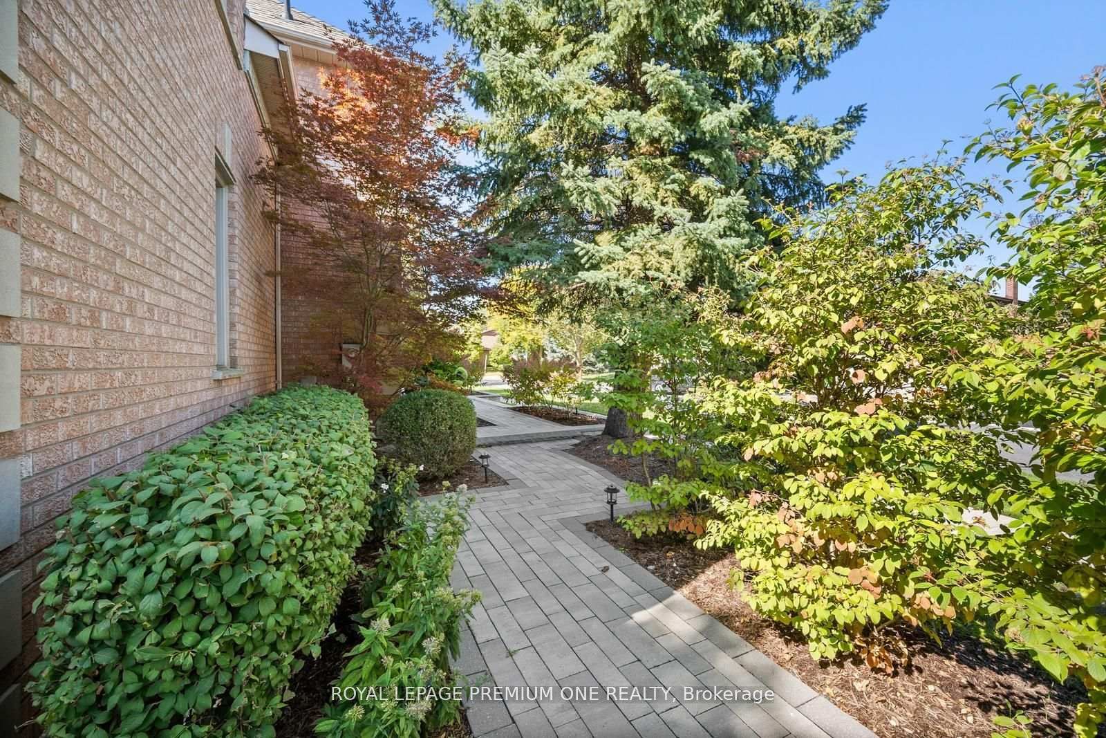 536 Village Parkway • Markham, ON photo 37