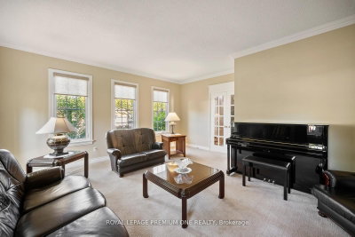 536 Village Parkway • Markham, ON photo 8