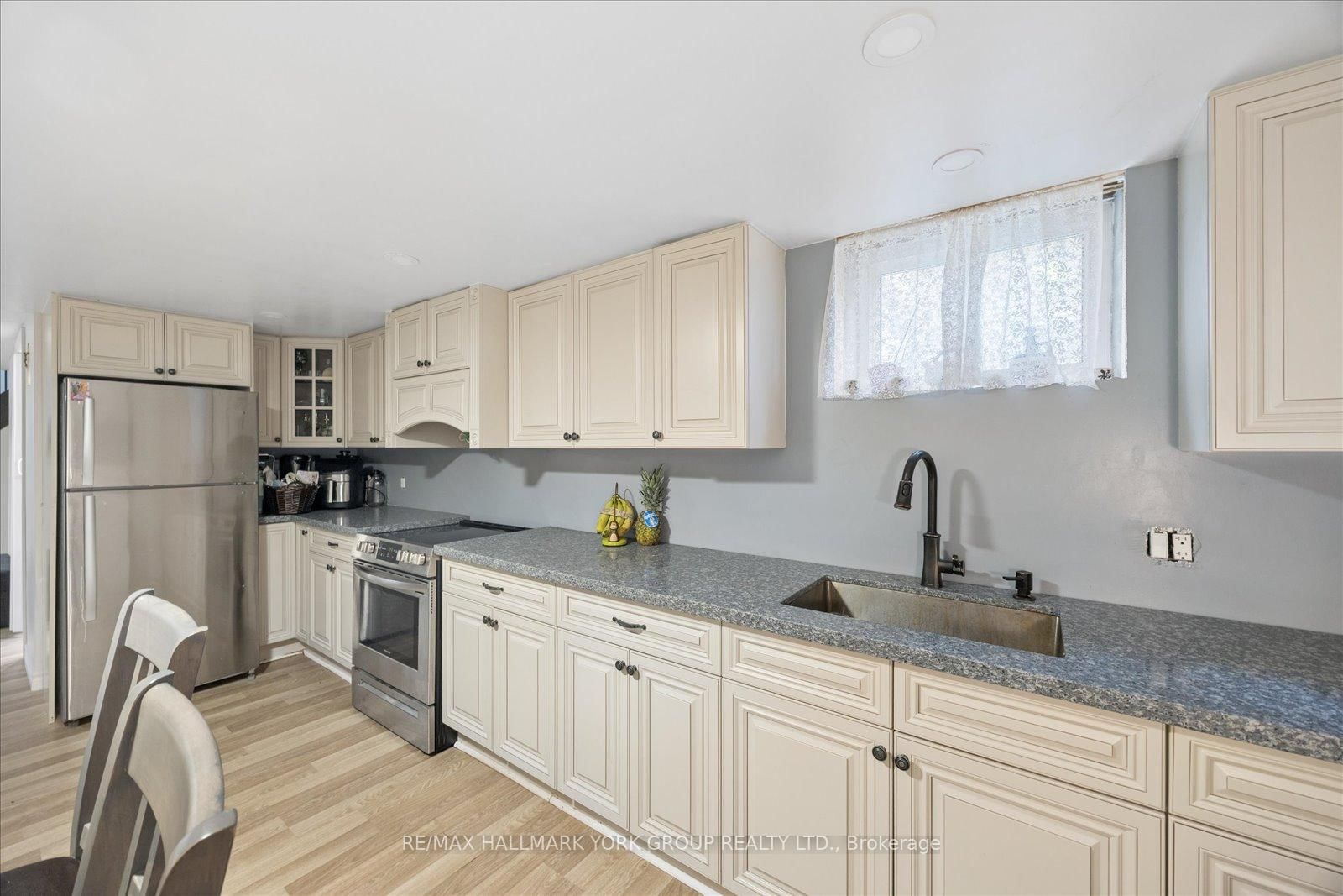 28 Main Street • Georgina, ON photo 30