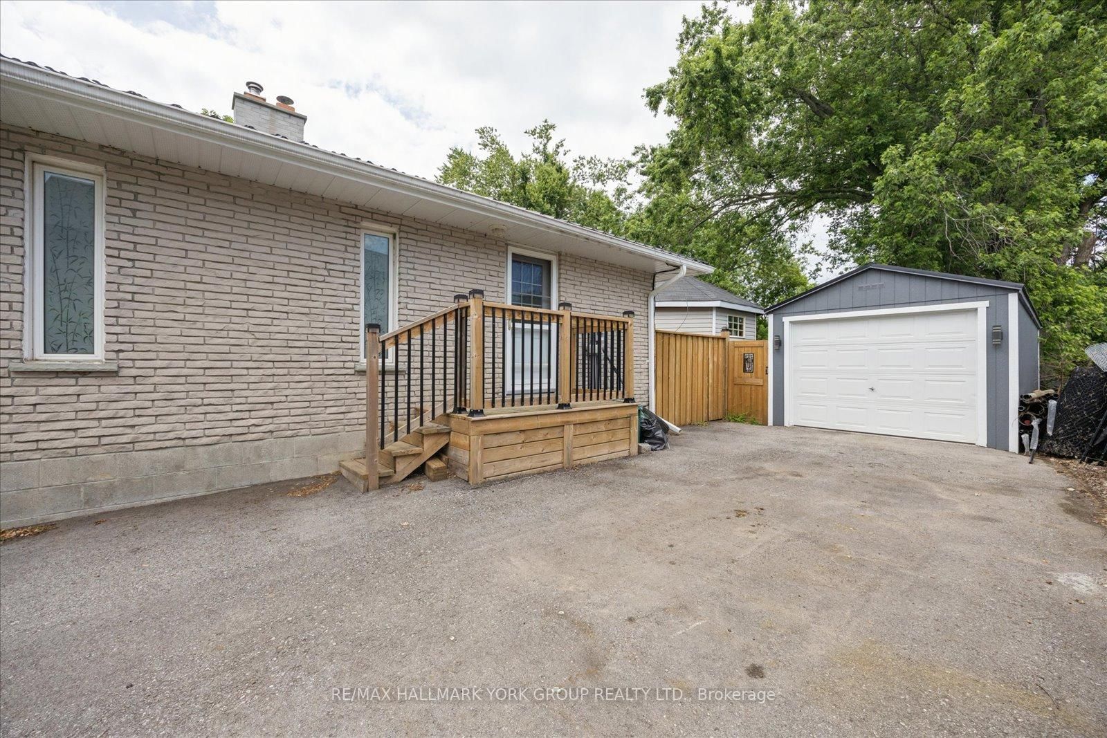28 Main Street • Georgina, ON photo 43