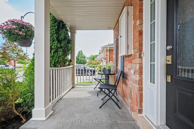 114 Dougherty Crescent • Whitchurch-Stouffville, ON photo 5