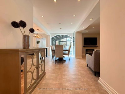 213 Roseheath Drive • Vaughan, ON photo 3