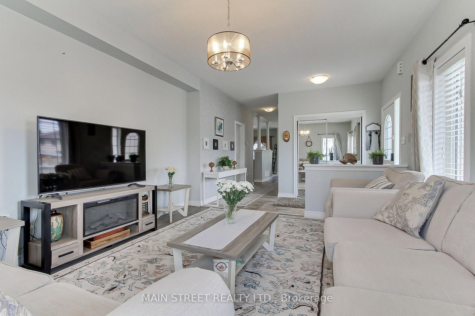 34 Grey Wing Avenue • Georgina, ON photo 9