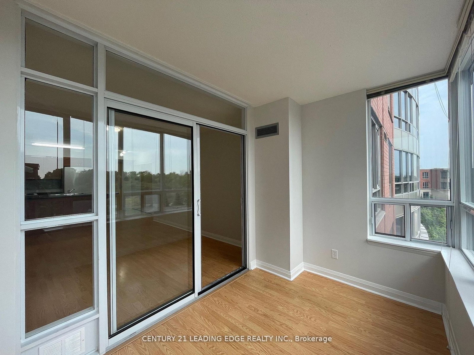 7373 Kennedy Road • #502 • Markham, ON photo 17