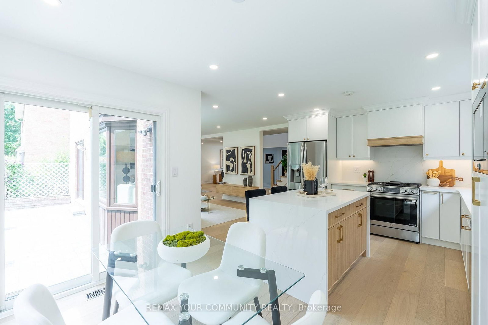 27 Houseman Crescent • Richmond Hill, ON photo 18