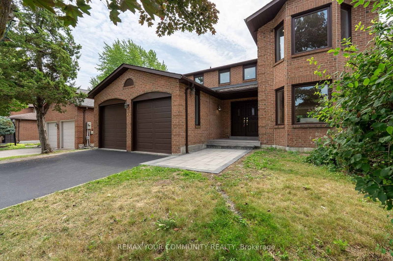 27 Houseman Crescent