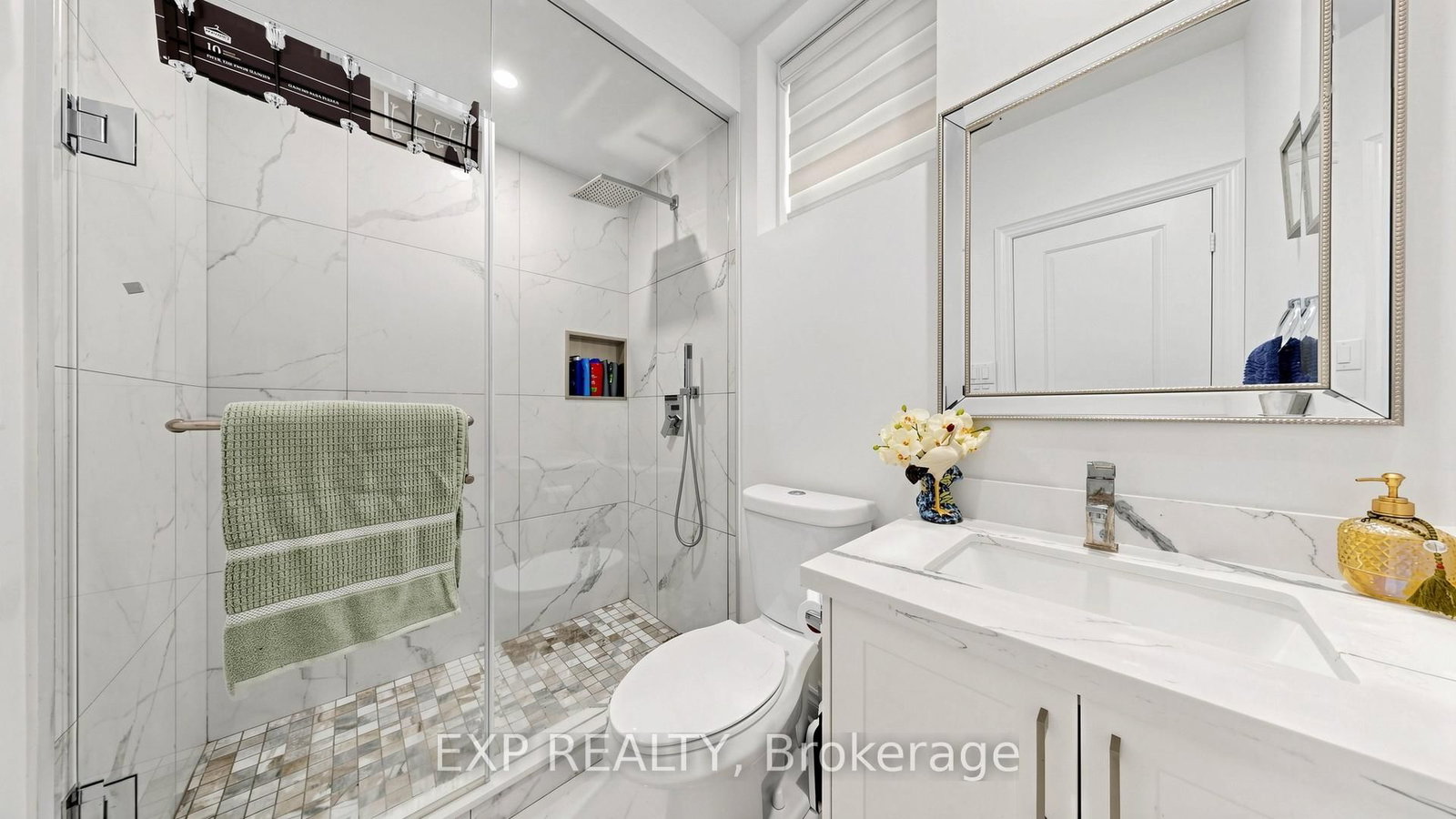 34 Buttonleaf Crescent • Whitchurch-Stouffville, ON photo 37