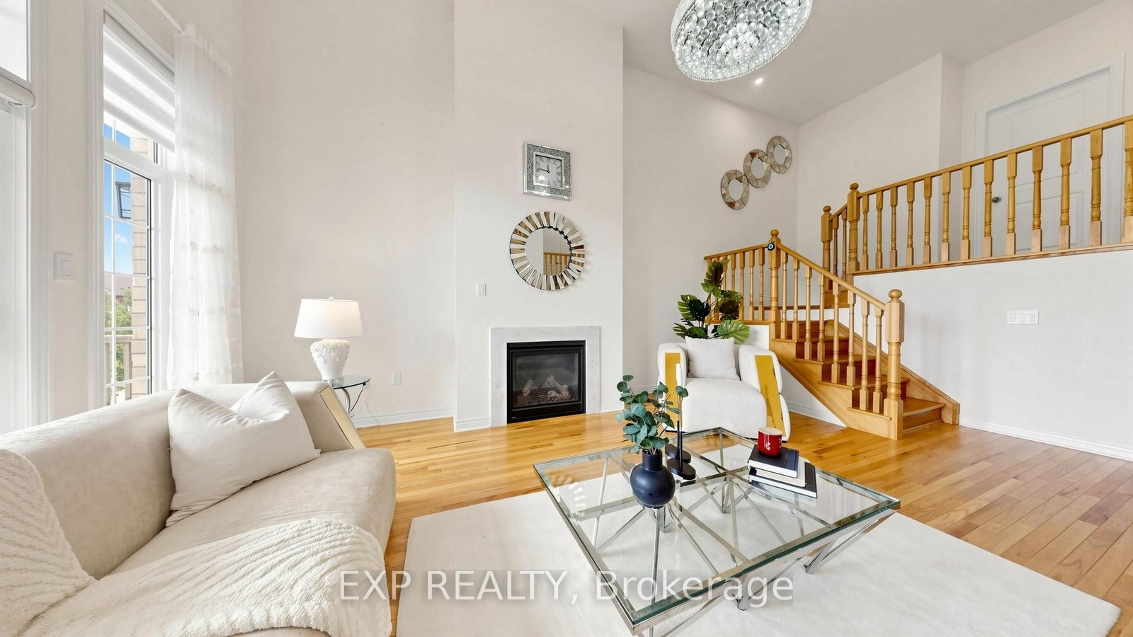 34 Buttonleaf Crescent • Whitchurch-Stouffville, ON photo 6